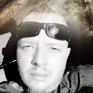 Meet your Posher, Adam